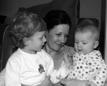 Elliot with her babies